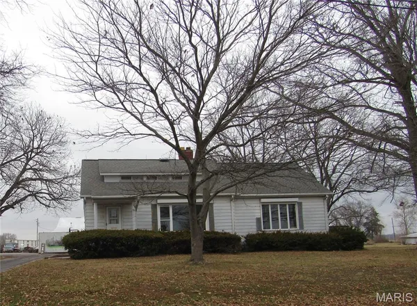 $129,900 | 1113 East Market Street, Red Bud, IL 62278