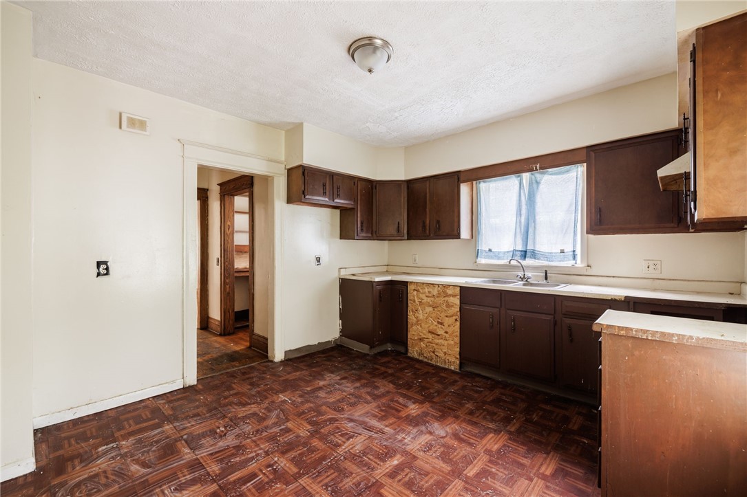 55 Austin Street Rochester, NY 14606 - Photo 22 of 32