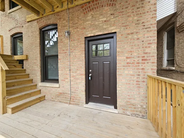 a view of a entryway door of the house