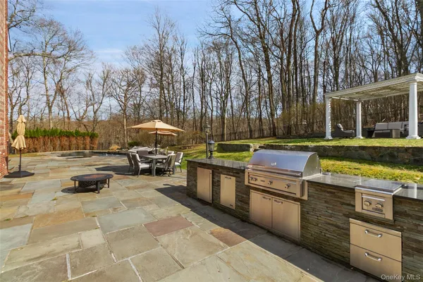 $2,250,000 | 241 North Salem Road, Waccabuc, NY 10597