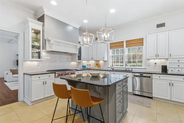 $2,250,000 | 241 North Salem Road, Waccabuc, NY 10597