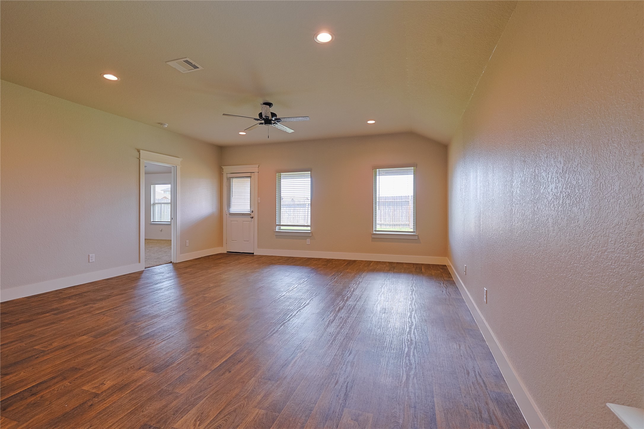 707 Acacia Park Lane Rosharon, TX 77583 - Photo 11 of 24 Spacious Family Room