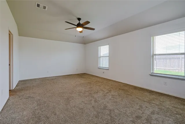 $2,100 | 707 Acacia Park Lane, Rosharon, TX 77583