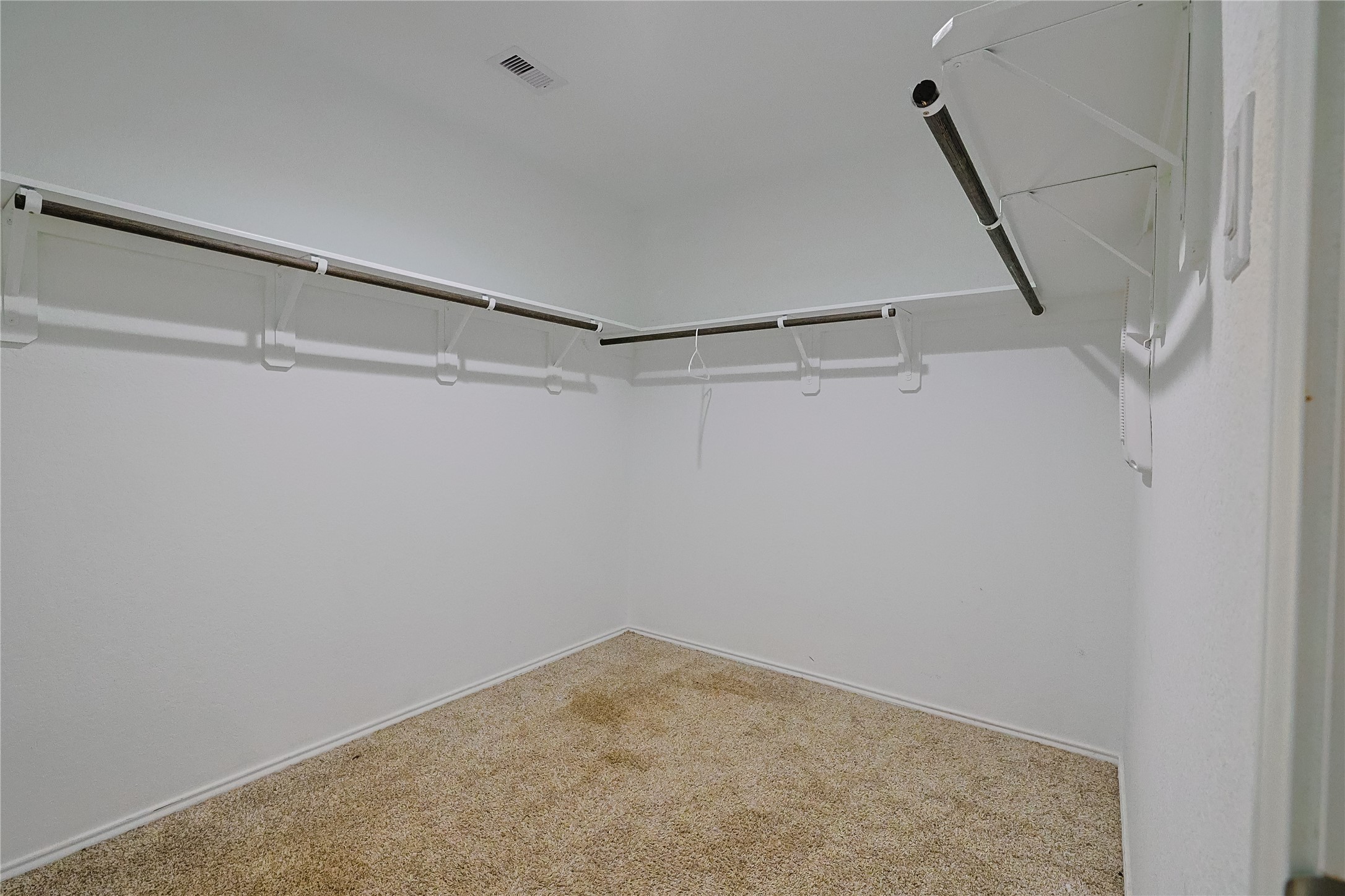 707 Acacia Park Lane Rosharon, TX 77583 - Photo 20 of 24 Master Walk-in closet