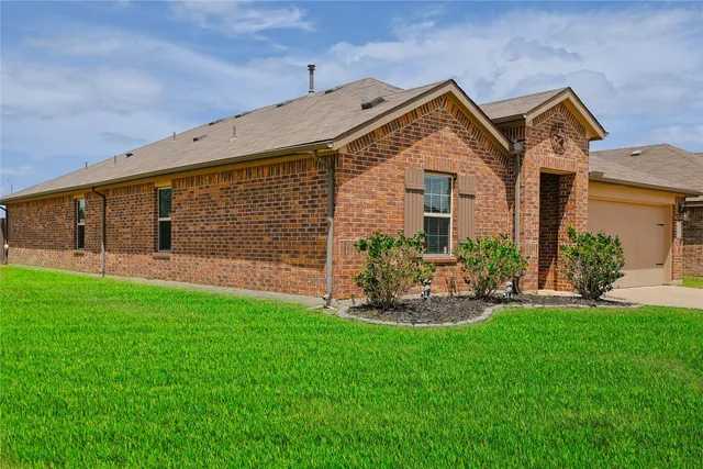 $2,100 | 707 Acacia Park Lane, Rosharon, TX 77583