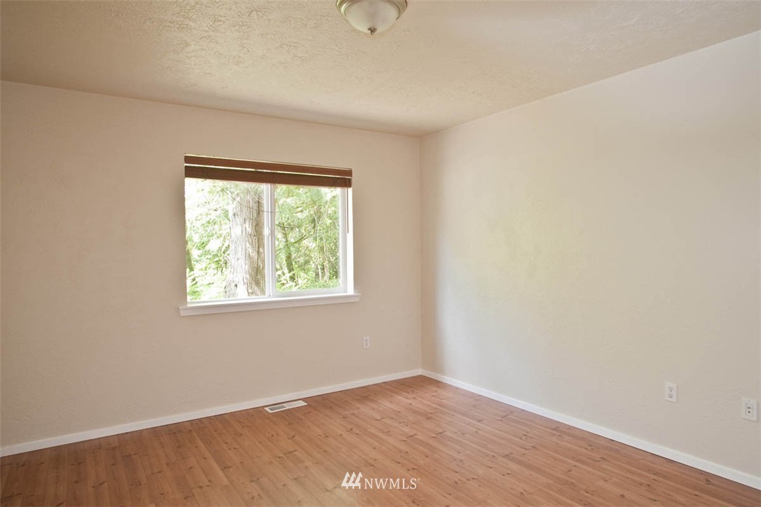 6212 Libby Road Northeast Olympia, WA 98506 - Photo 8 of 13 Gallery Image 8