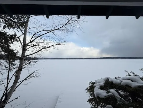 $5,000 | 211 Lake Avenue, Sunapee, NH 03782