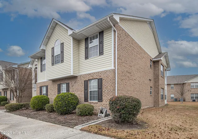 $162,900 | 2912 Mulberry Lane, Unit F, Greenville, NC 27858