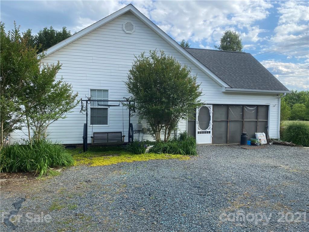 910 Country Mill Road Stanfield, NC 28163 - Photo 6 of 22 Gallery Image 6