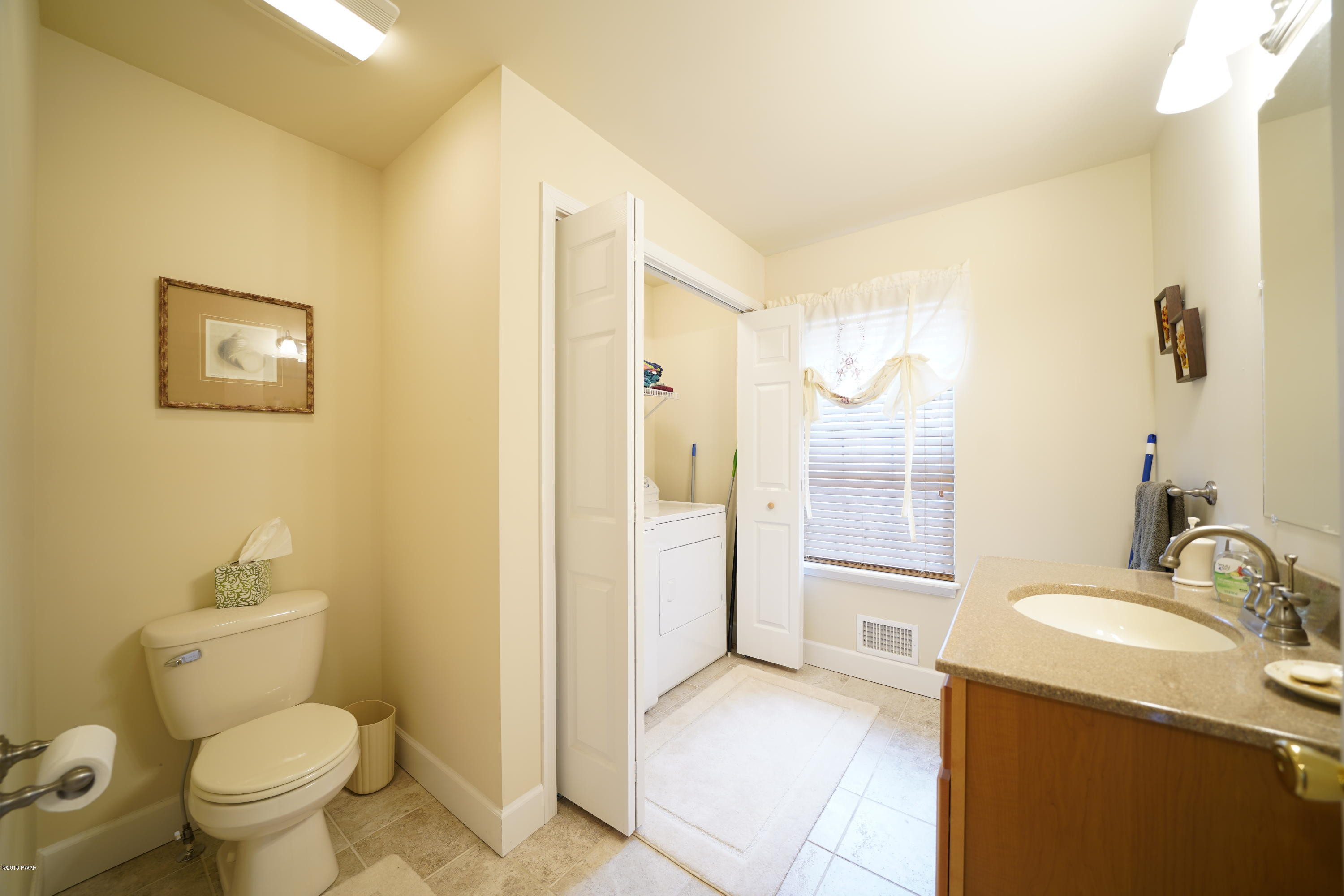 253 Lakeview Road Lackawaxen, PA 18435 - Photo 33 of 43 Half Bath