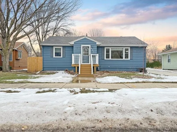 $194,000 | 901 Redwood Drive, Fairmont, MN 56031