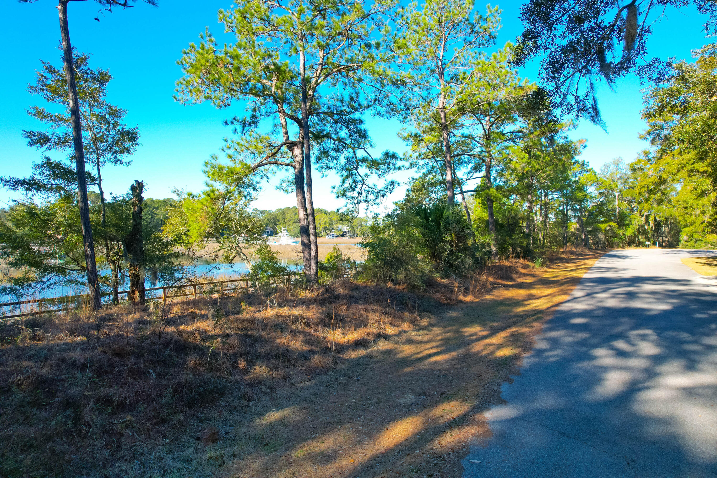 44 Edisto Ferry Road Edisto Island, SC 29438 - Photo 9 of 13 44 Edisto Ferry -Tidalcreekphoto- (20)