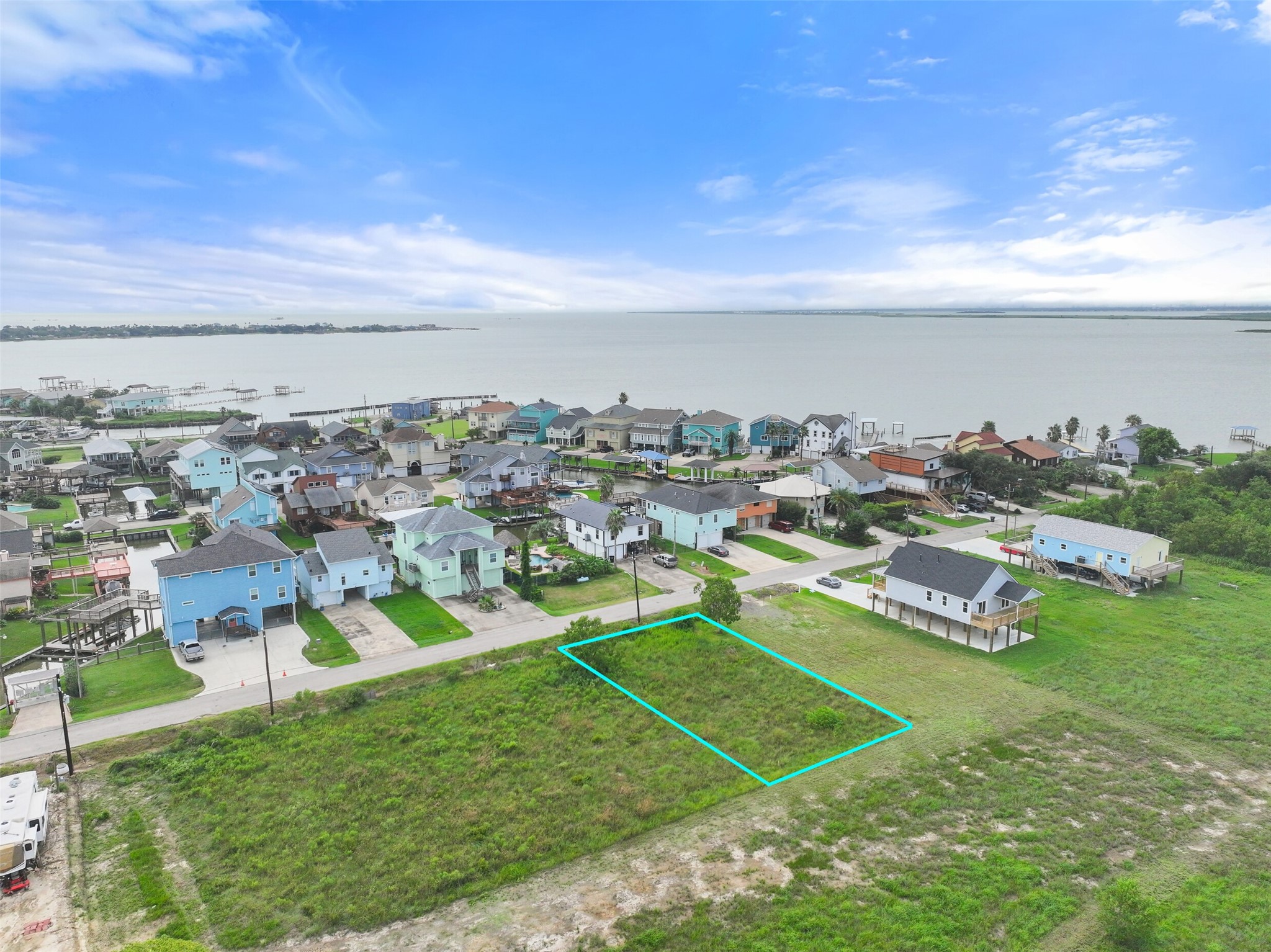 1222 23rd Street San Leon, TX 77539 - Photo 2 of 8