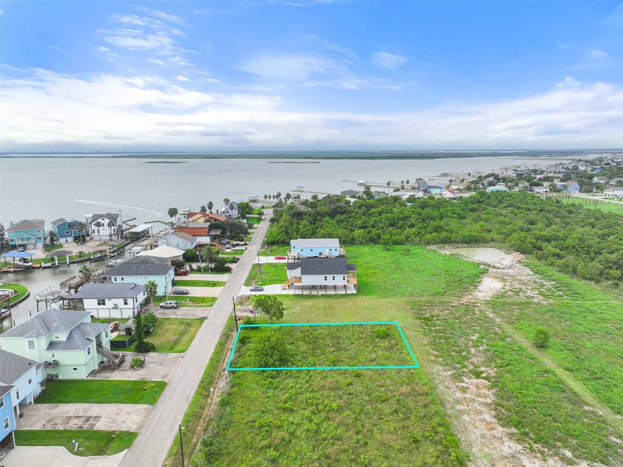 1222 23rd Street San Leon, TX 77539 - Photo 3 of 8