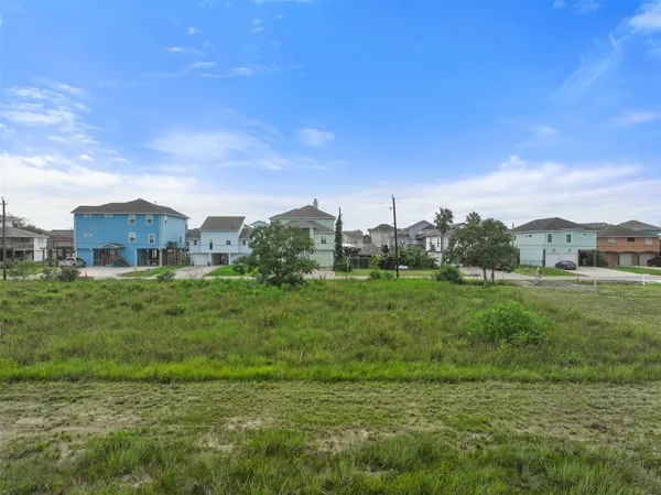 $49,900 | 1222 23rd Street, San Leon, TX 77539