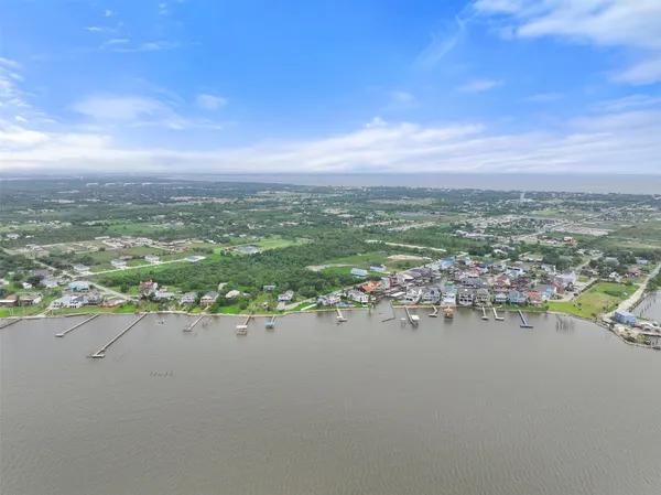 $49,900 | 1222 23rd Street, San Leon, TX 77539