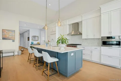$2,648,000 | 710 Davenport Avenue, Unit 8, New Rochelle, NY 10805