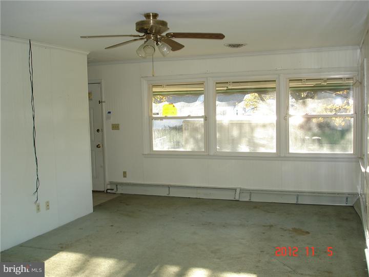 102 Rita Road New Castle, DE 19720 - Photo 2 of 9 Gallery Image 2