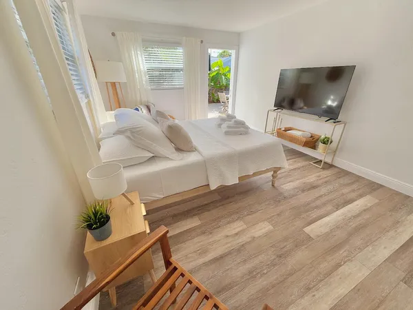 $3,700 | 311 North Swinton Avenue, Delray Beach, FL 33444