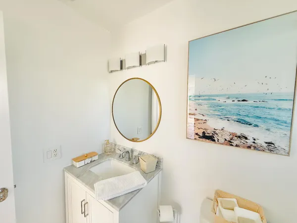$3,700 | 311 North Swinton Avenue, Delray Beach, FL 33444