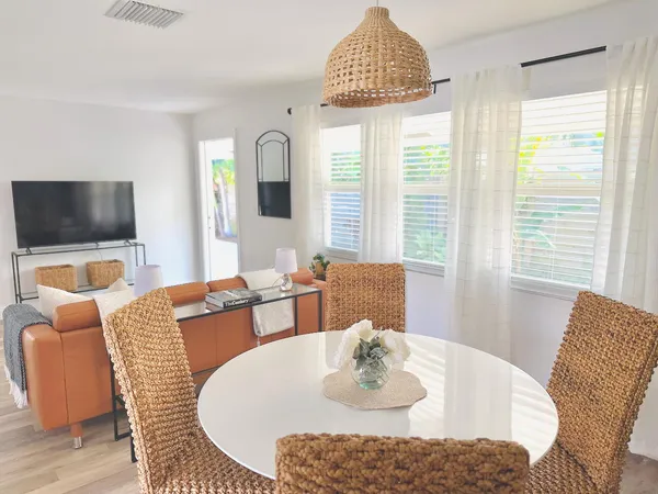 $3,700 | 311 North Swinton Avenue, Delray Beach, FL 33444