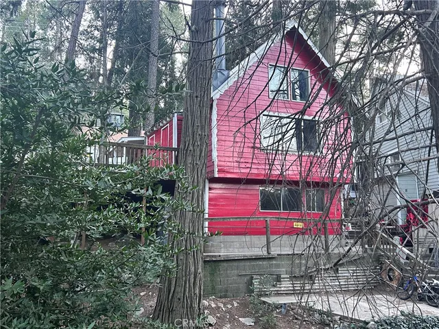 a sign that is on the side of a road