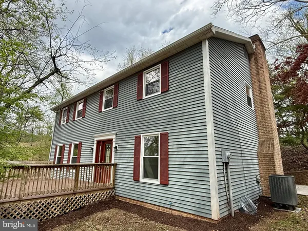 $555,000 | 11 Pine Tree Drive, New Cumberland, PA 17070