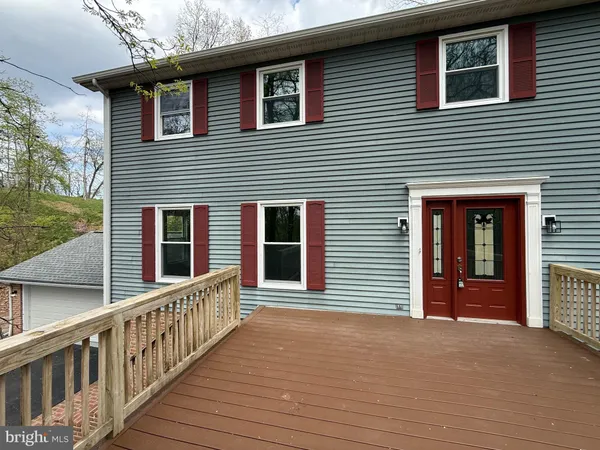 $555,000 | 11 Pine Tree Drive, New Cumberland, PA 17070