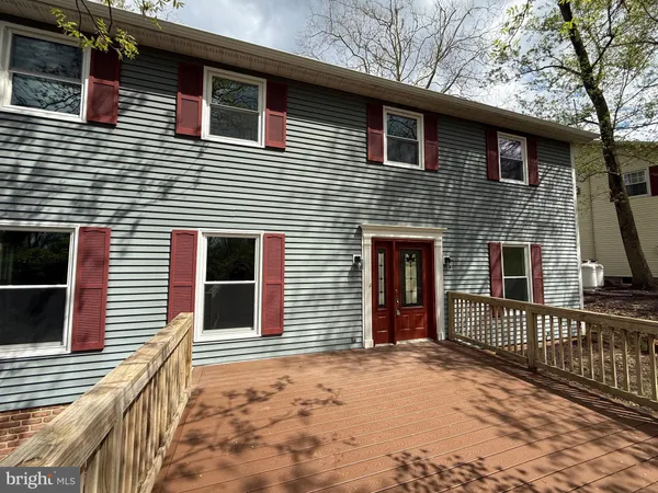 $555,000 | 11 Pine Tree Drive, New Cumberland, PA 17070