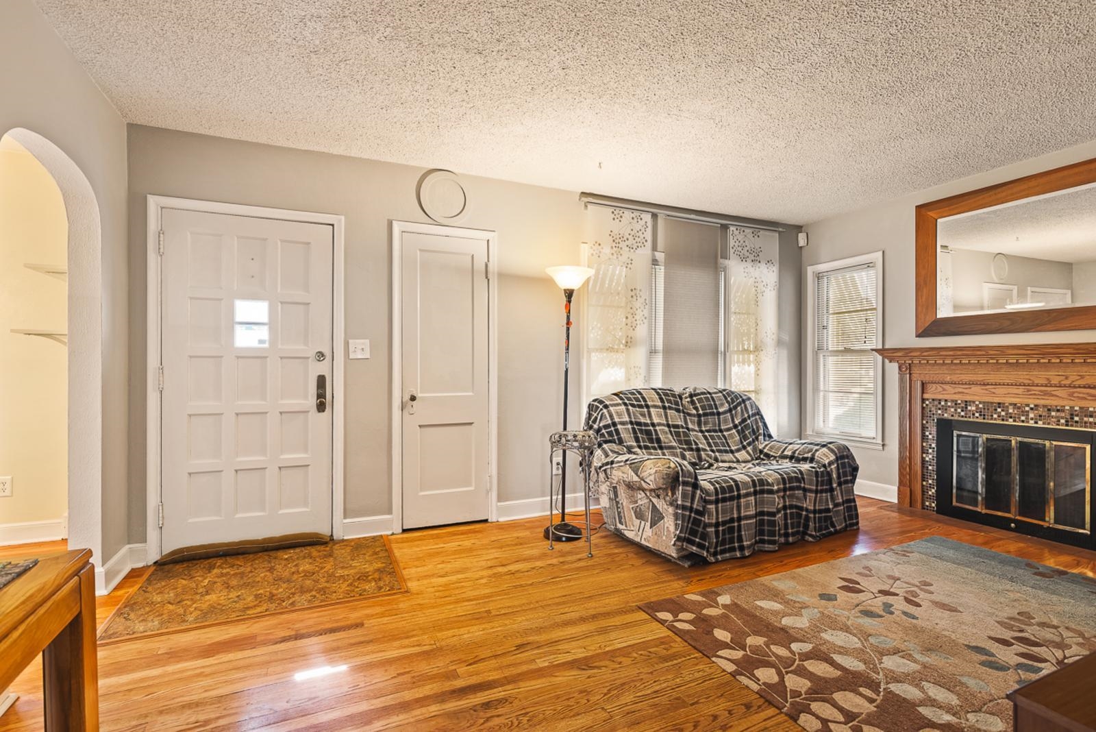 2815 Ridgeway Avenue Rockford, IL 61101 - Photo 7 of 42 Gallery Image 7