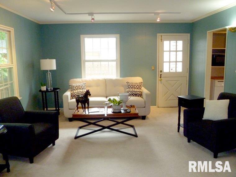 5827 North Prospect Road Peoria, IL 61614 - Photo 10 of 19 Gallery Image 10