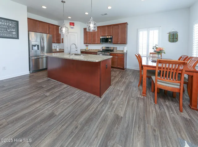 $585,900 | 102 Currituck Reserve Parkway, Moyock, NC 27958