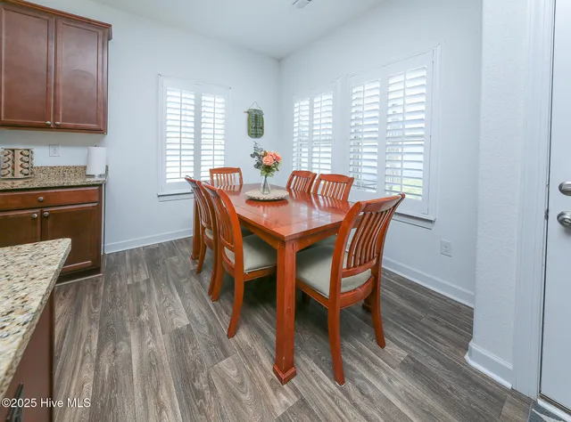 $585,900 | 102 Currituck Reserve Parkway, Moyock, NC 27958