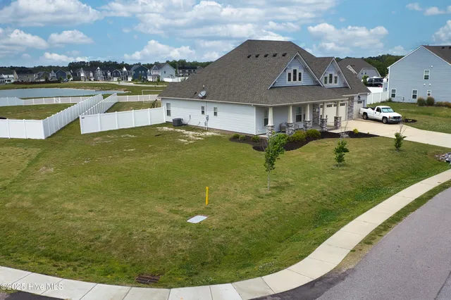 $585,900 | 102 Currituck Reserve Parkway, Moyock, NC 27958