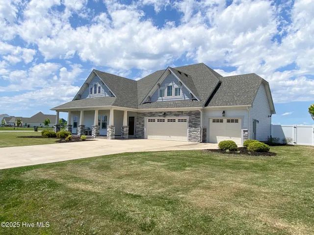 $585,900 | 102 Currituck Reserve Parkway, Moyock, NC 27958