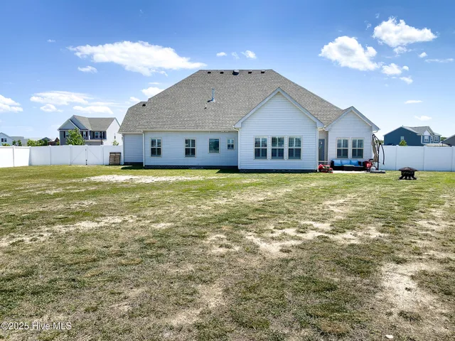 $585,900 | 102 Currituck Reserve Parkway, Moyock, NC 27958