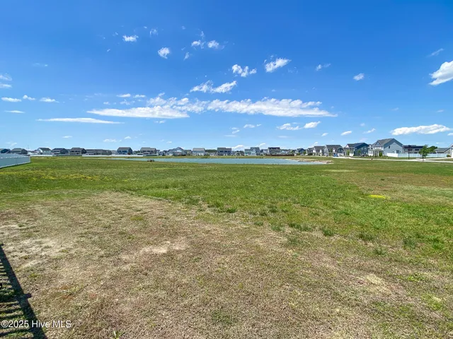 $585,900 | 102 Currituck Reserve Parkway, Moyock, NC 27958