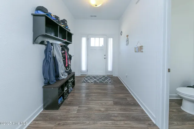 $585,900 | 102 Currituck Reserve Parkway, Moyock, NC 27958