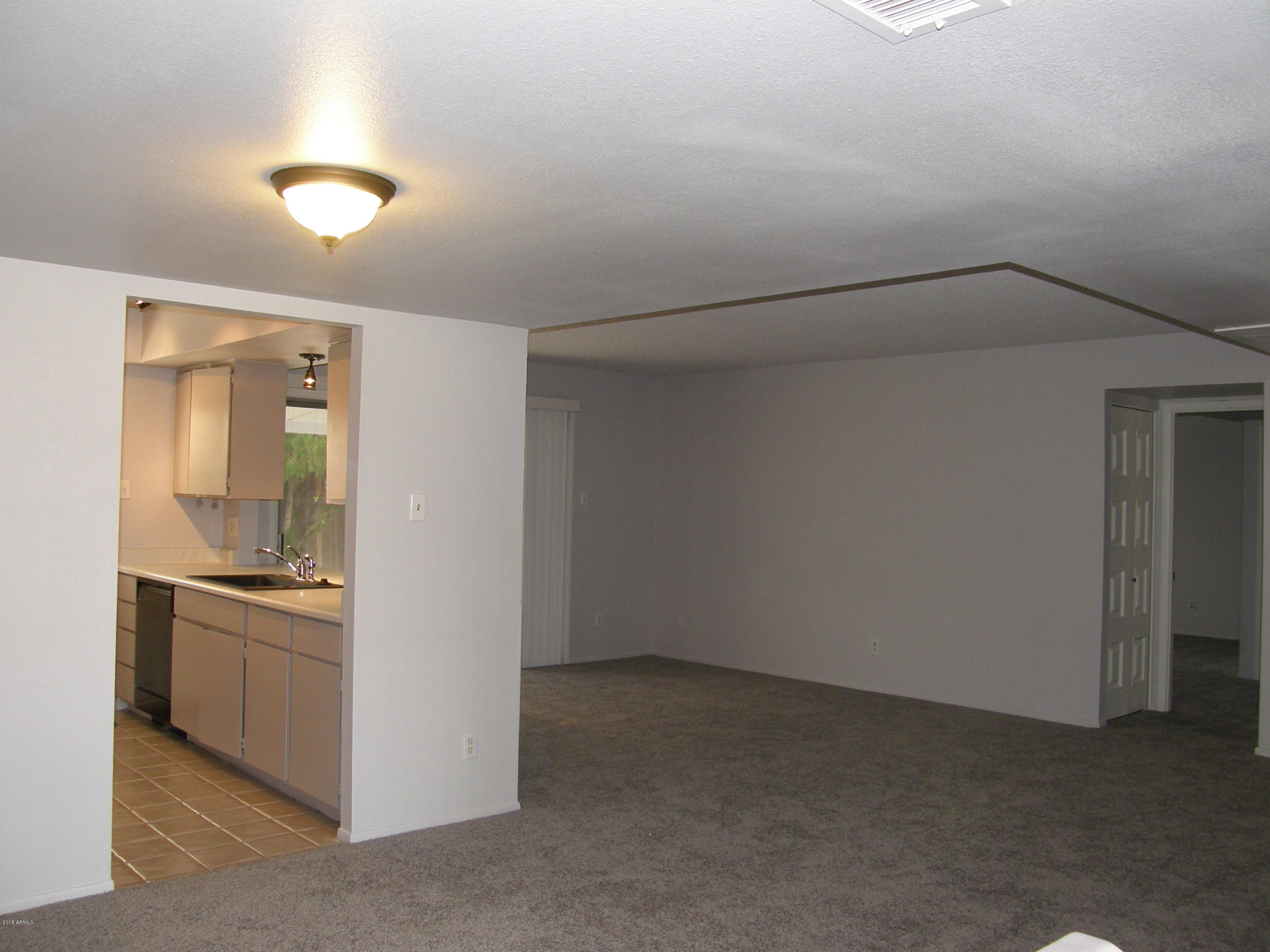 3613 West Greenway Road Phoenix, AZ 85053 - Photo 11 of 17 006