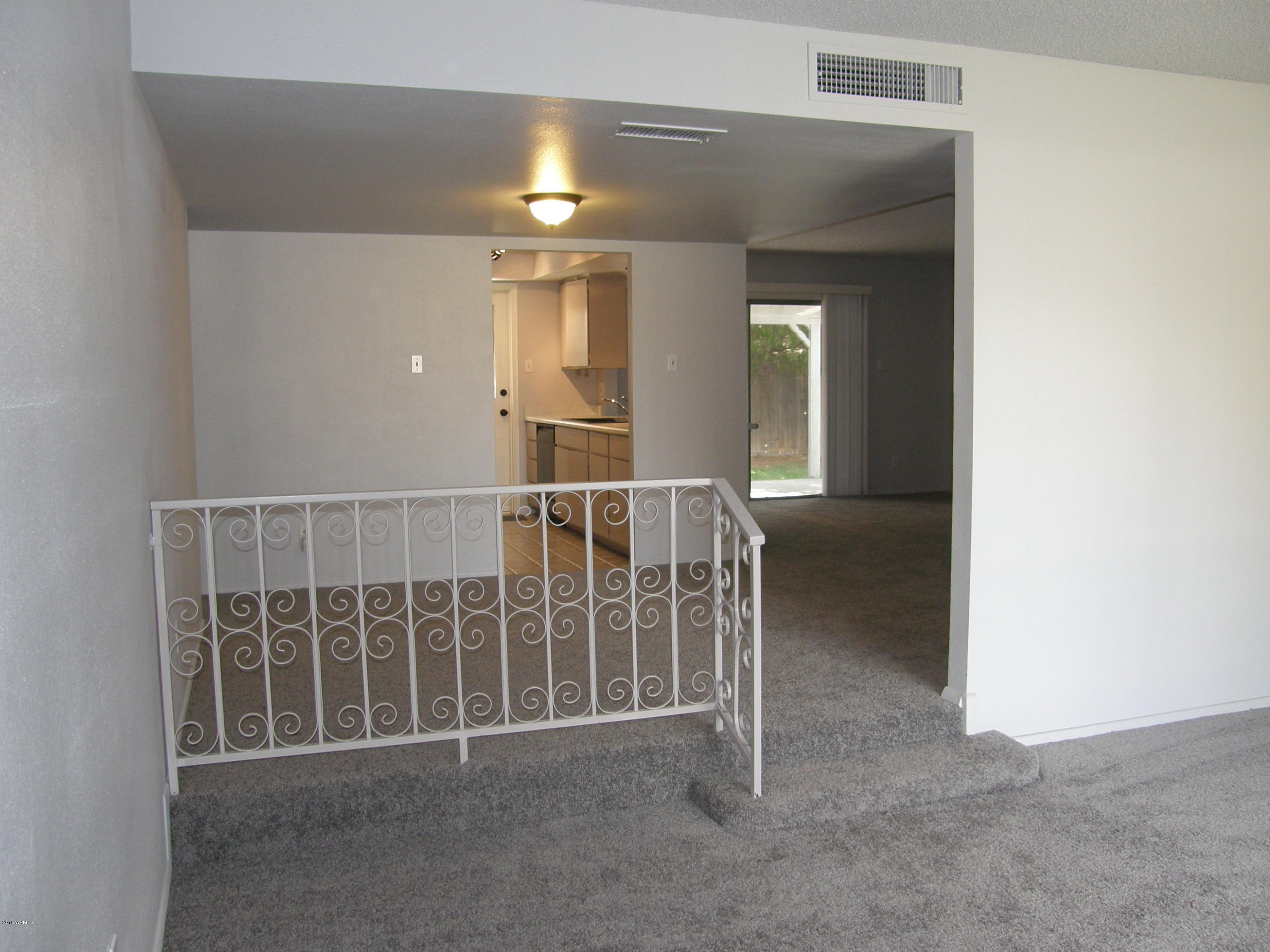 3613 West Greenway Road Phoenix, AZ 85053 - Photo 13 of 17 004