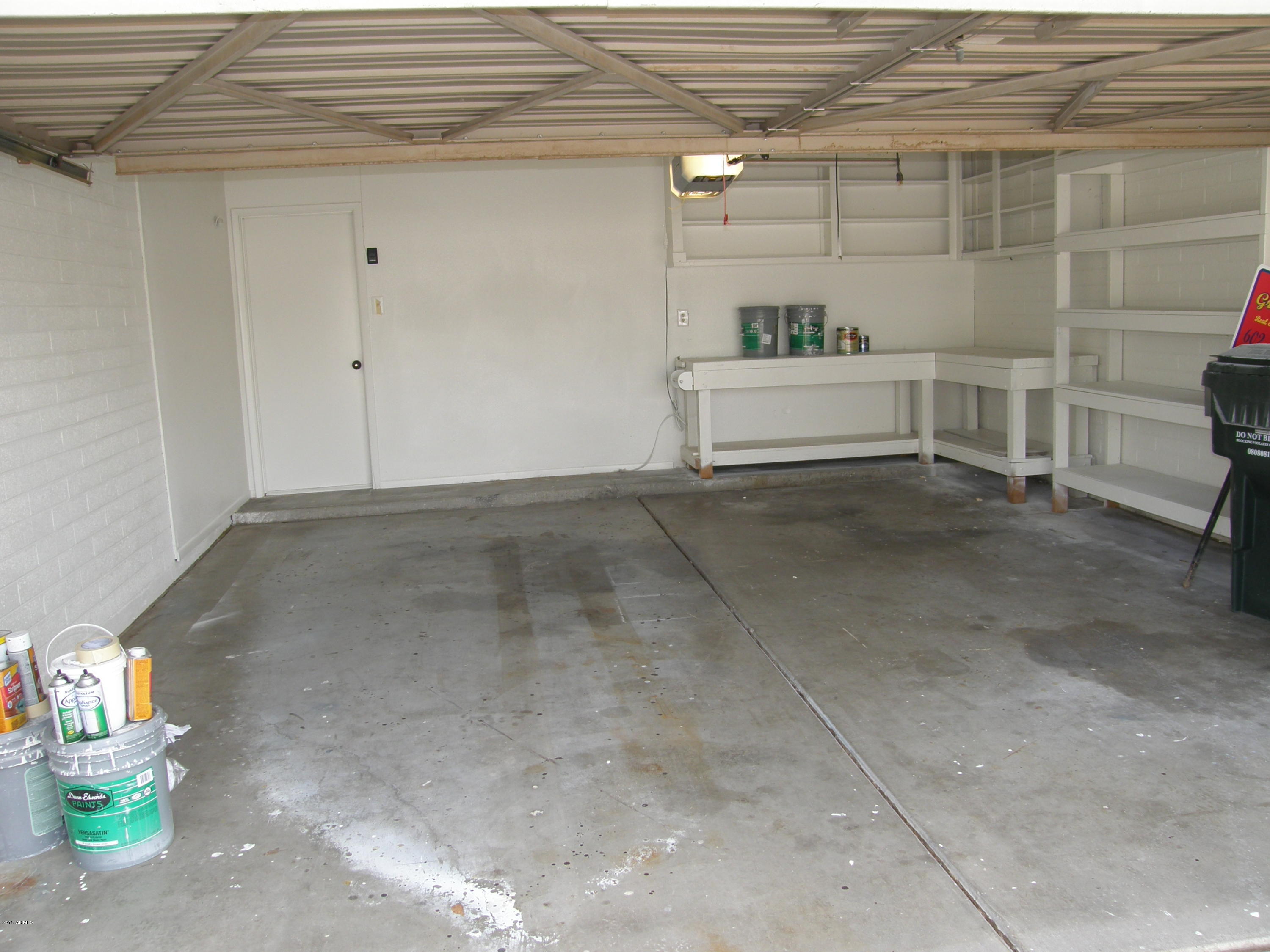 3613 West Greenway Road Phoenix, AZ 85053 - Photo 3 of 17 018