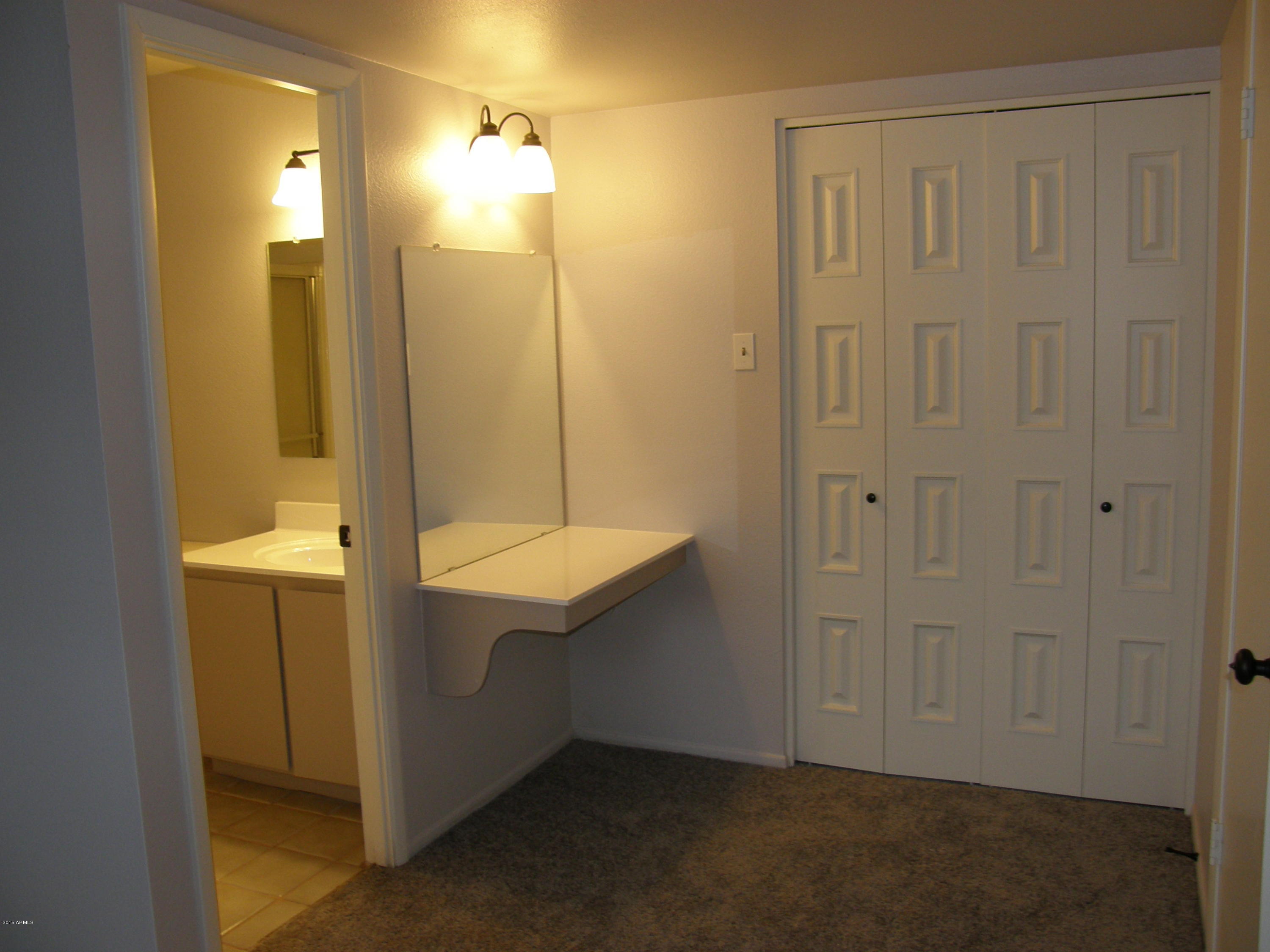 3613 West Greenway Road Phoenix, AZ 85053 - Photo 9 of 17 011