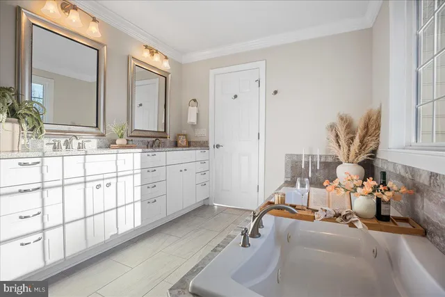 $825,000 | 6030 Clairemont Drive, Owings, MD 20736