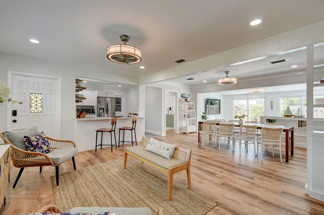 $7,000 | 309 Rilyn Drive, West Palm Beach, FL 33405