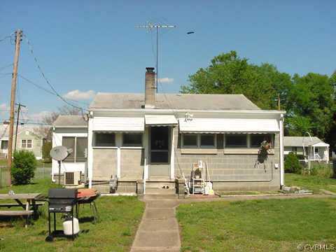 310 Spring Street Petersburg, VA 23803 - Photo 3 of 10 Other - Sun Porch / Rear Elevation
