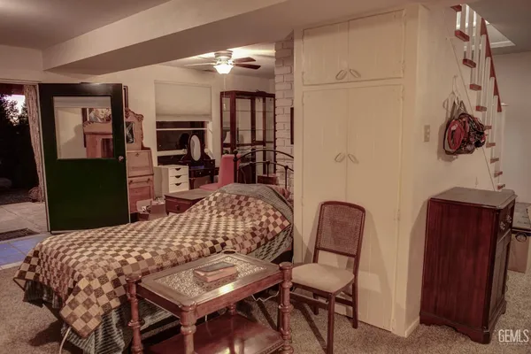 a view of a storage area with bicycles