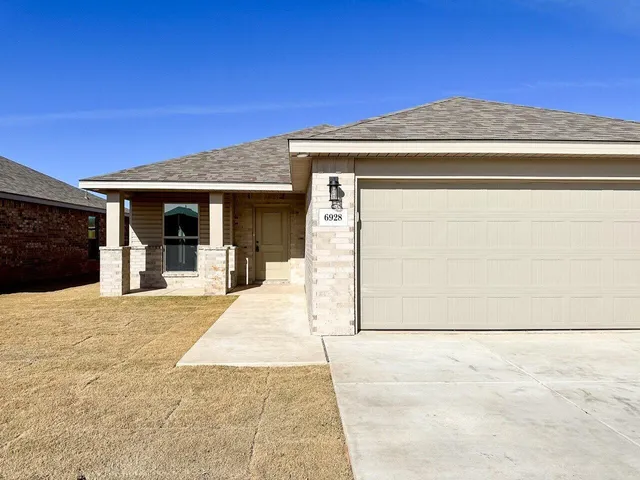 $1,595 | 6928 10th Street, Lubbock, TX 79416