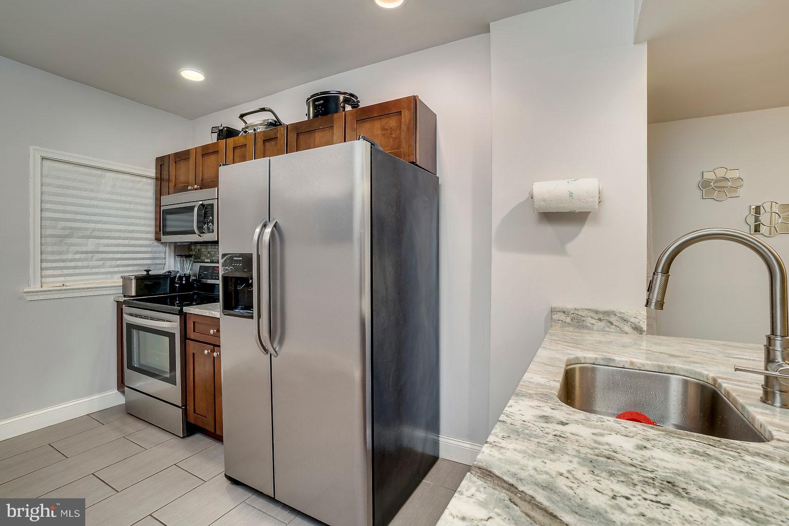 3908 Woodridge Road Baltimore, MD 21229 - Photo 15 of 38