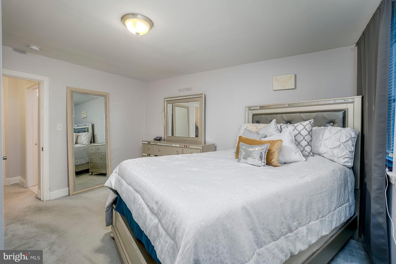 3908 Woodridge Road Baltimore, MD 21229 - Photo 25 of 38