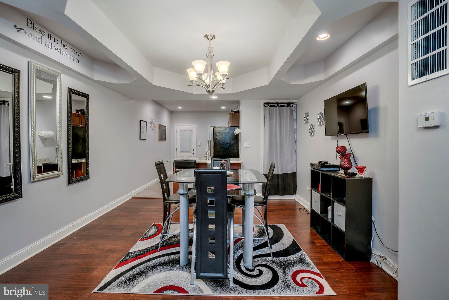 3908 Woodridge Road Baltimore, MD 21229 - Photo 10 of 38